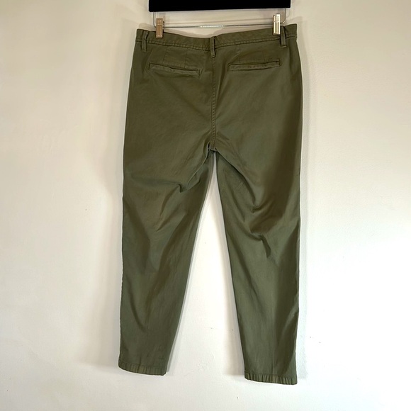 Talbots Girlfriend Chino Mid-Rise Women’s Size 8 Army Green Relaxed Fit Chinos - Picture 7 of 13